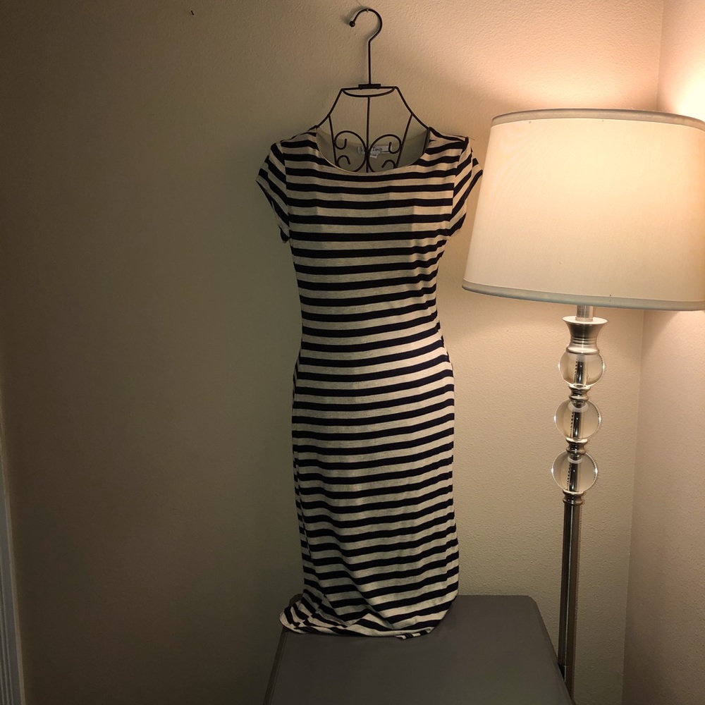 Velvet Torch Cap Sleeve Bodycon Dress